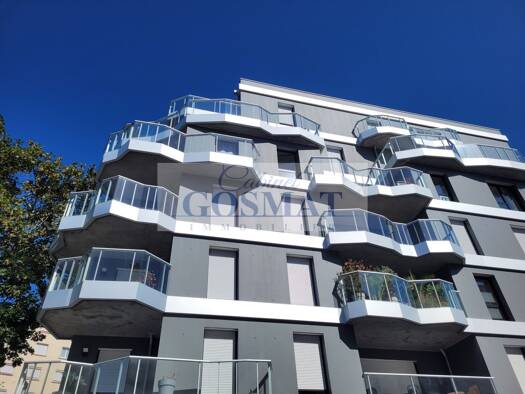 Appartement à vendre 665 600 € 4 pièces 3 chambres 98 m² 4ème étage Vannes 56000