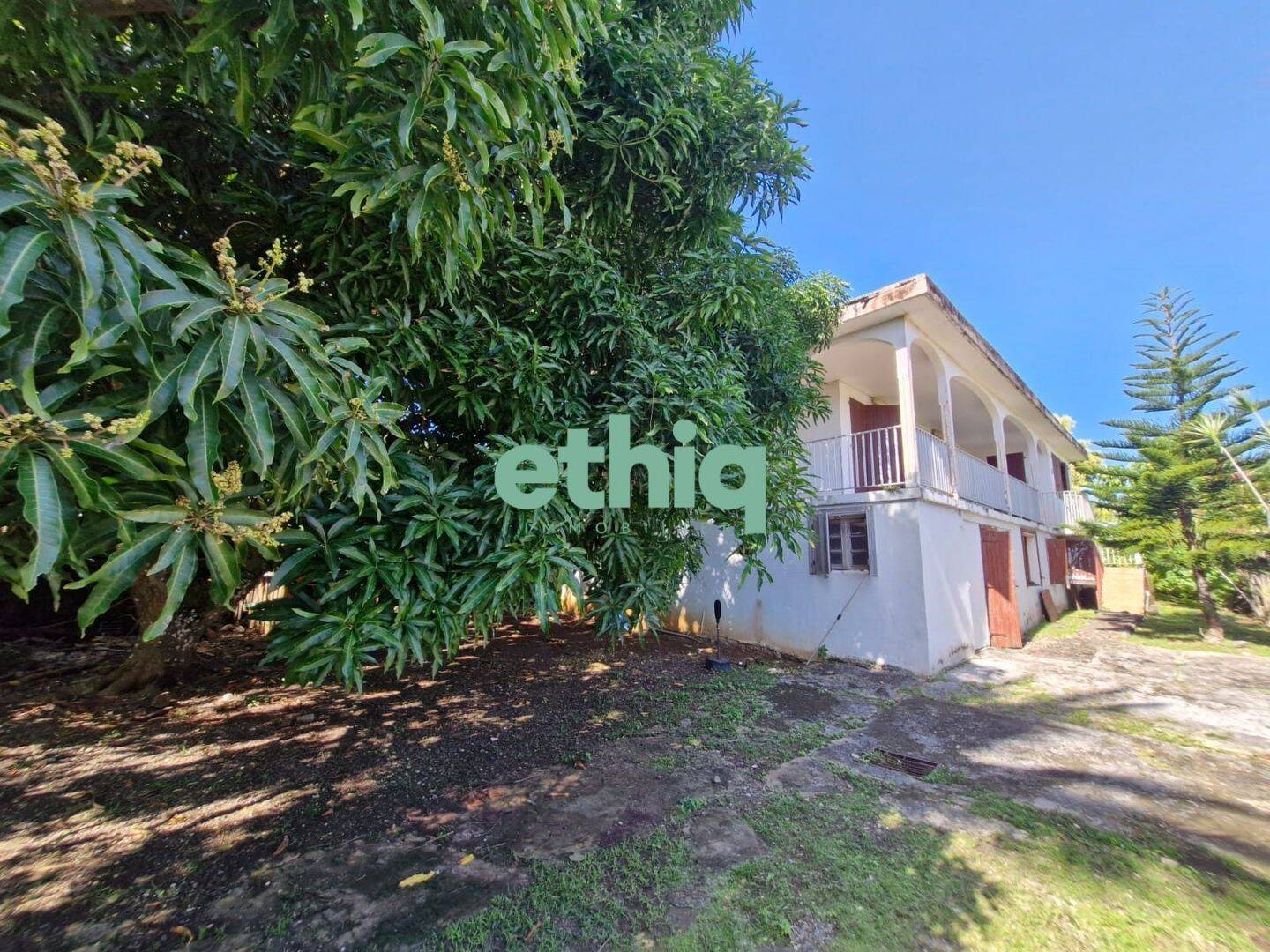 Maison à vendre, 160m², PETIT BOURG