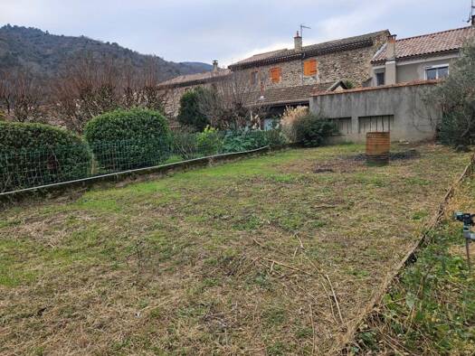 Maison à louer 850 € 4 pièces 3 chambres 87 m² Saint-Laurent-du-Pape 07800