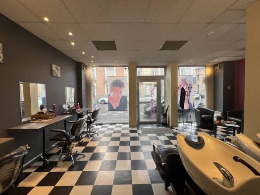 Local commercial à louer 596 € 50 m² de surface de vente Laon Zola-Neufchâtel-Orgeval Reims 51100