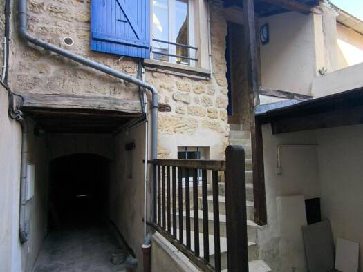 Duplex à louer 1 099 € 2 pièces 1 chambre 54 m² Étage 1/2 Le Village Montesson 78360