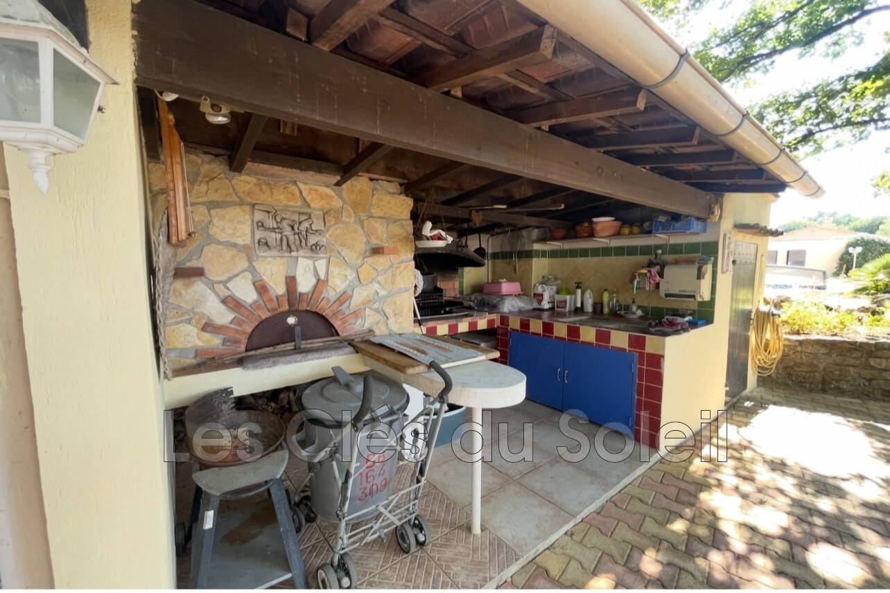 Maison à vendre, 105m², SAINTE ANASTASIE SUR ISSOLE