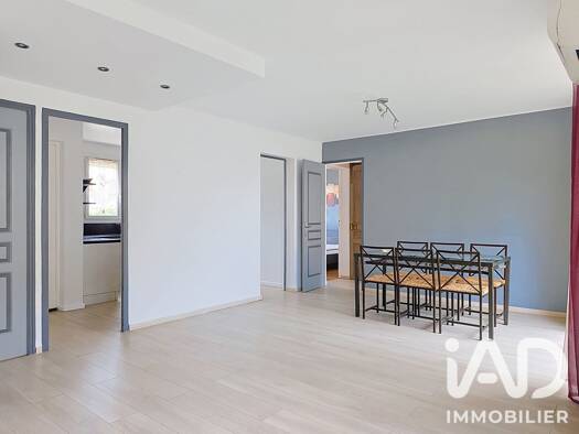 Appartement à vendre 259 990 € 3 pièces 2 chambres 63,01 m² Étage 1/3 Godillot Hyères 83400