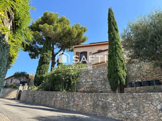 Maison à vendre 514 000 € 5 pièces 4 chambres 121 m² 519 m² de terrain Le Revest-les-Eaux 83200