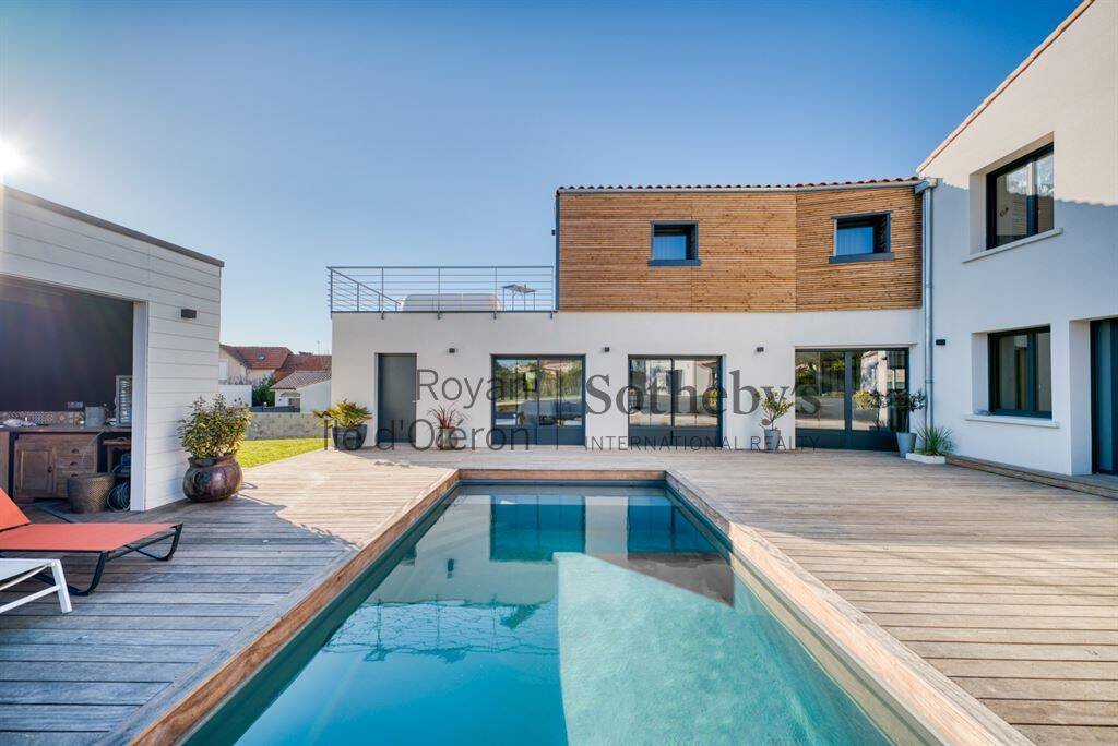 Maison à vendre, 263m², SAINT PALAIS SUR MER