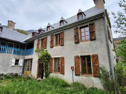 Maison à vendre 403 000 € 10 pièces 4 chambres 305 m² 580 m² de terrain Vielle-Louron 65240