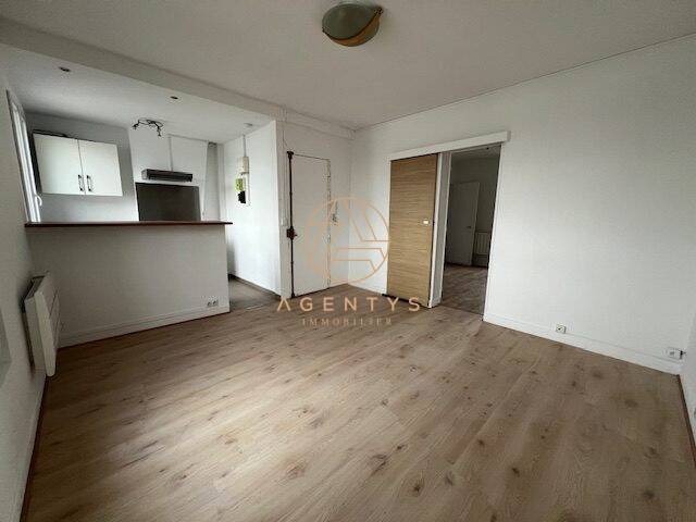 Maison à louer, 42m², SAINT MAUR DES FOSSES