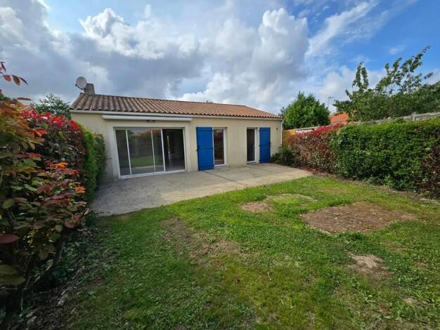 Maison de ville à vendre 199 000 € 3 pièces 65 m² 150 m² de terrain Forges-Jean Yole La Roche-sur-Yon 85000