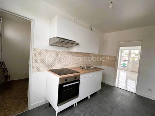 Appartement à vendre 140 000 € 3 pièces 2 chambres 63 m² Étage 2/5 Montconseil Corbeil-Essonnes 91100