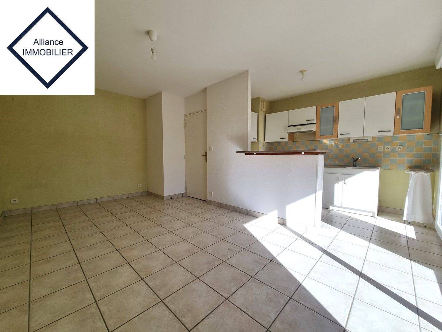 Maison à vendre, 40m², SAINT MEEN LE GRAND