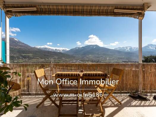 Appartement à vendre 178 000 € 3 pièces 2 chambres 58 m² 3ème étage Les Ecarts Embrun 05200