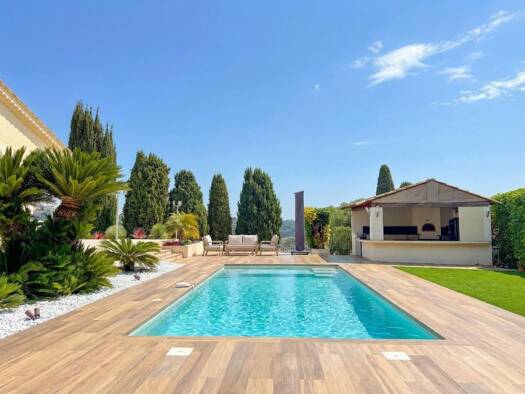 Maison à vendre 1 690 000 € 4 pièces 3 chambres 190 m² 2 200 m² de terrain Quartiers Est les Salettes-Les Campons La Colle-sur-Loup 06480