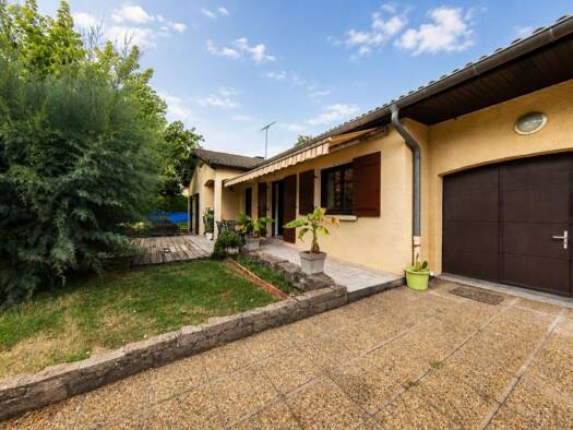 Maison de plain-pied à vendre 295 000 € 4 pièces 3 chambres 107 m² 546 m² de terrain Flace-Bel Horizon Mâcon 71000