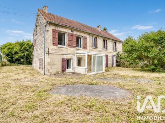 Maison à vendre 315 000 € 6 pièces 5 chambres 118 m² 5 463 m² de terrain Nucourt 95420