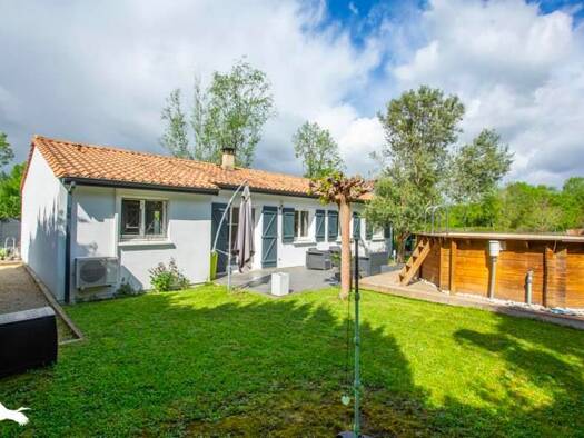 Maison de plain-pied à vendre 483 600 € 5 pièces 4 chambres 119 m² 553 m² de terrain Latresne 33360