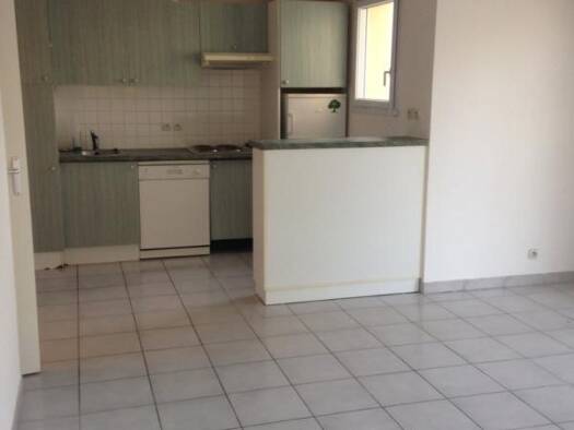 Appartement à louer 839 € 3 pièces 2 chambres 60 m² Étage 3/3 CCLAPS-Camponac Pessac 33600