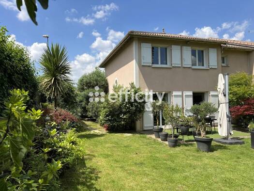 Maison à vendre 390 000 € 5 pièces 4 chambres 95 m² 544 m² de terrain Le Village Vaulx-en-Velin 69120