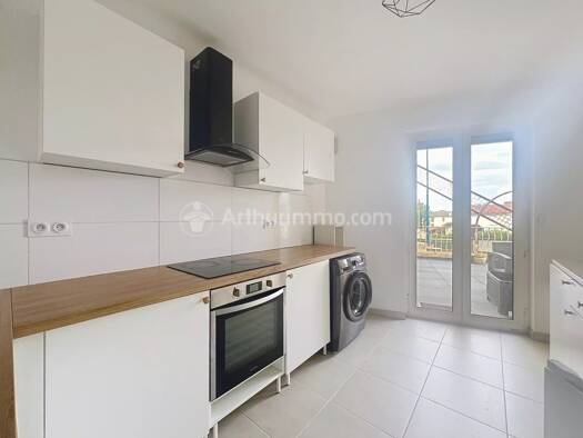 Appartement à louer 740 € 3 pièces 2 chambres 69 m² 1er étage La Boucle Clermont-Ferrand 63100