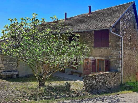 Maison à vendre 368 000 € 4 pièces 2 chambres 77 m² 815 m² de terrain Frangy 74270