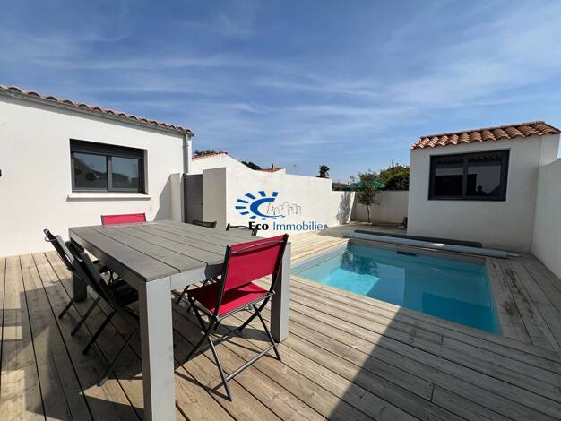 Maison de plain-pied à vendre 469 000 € 5 pièces 4 chambres 100 m² 229 m² de terrain Bourg Périgny 17180