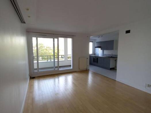 Appartement à louer 955 € 2 pièces 1 chambre 48 m² 1er étage Villaroy Guyancourt 78280