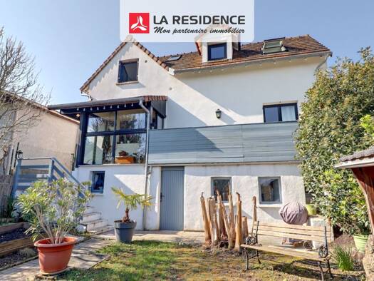 Maison à vendre 334 900 € 5 pièces 3 chambres 113 m² 258 m² de terrain Le Village Vauréal 95490