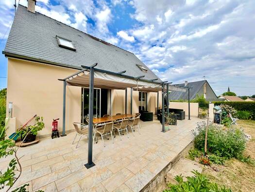 Maison à vendre 261 500 € 6 pièces 4 chambres 130 m² 1 000 m² de terrain La Brulatte 53410