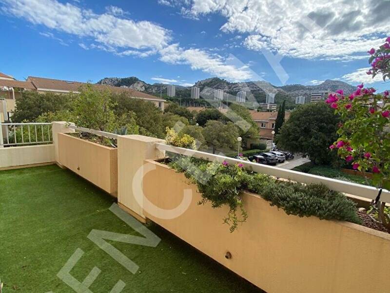 Maison à louer, 64m², MARSEILLE 8E