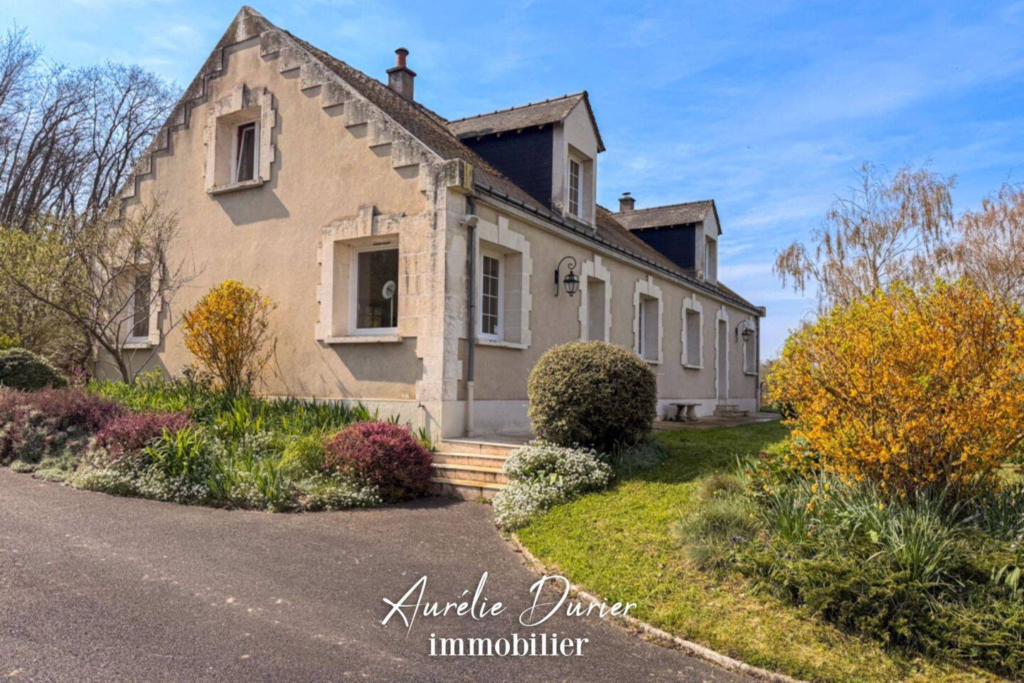Maison à vendre, 237m², SAVONNIERES