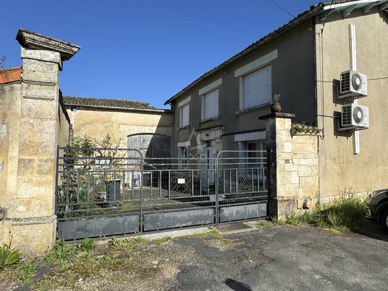 Maison à vendre, 141m², CHAMPNIERS