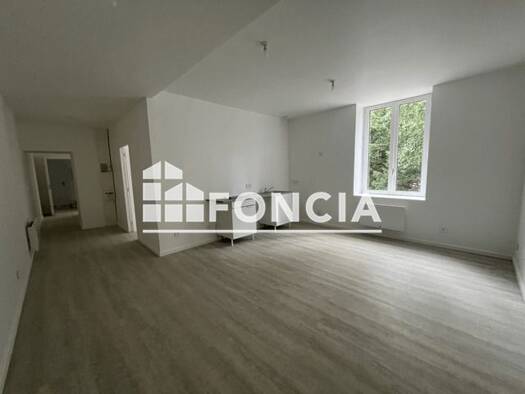 Appartement à louer 685 € 3 pièces 2 chambres 61,71 m² 1er étage Kerlaz 29100