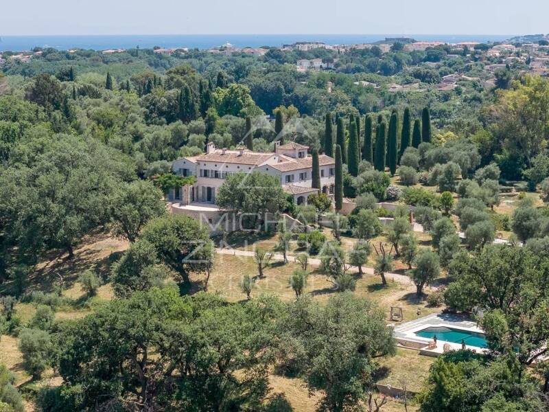 Maison à vendre, 1076m², ANTIBES