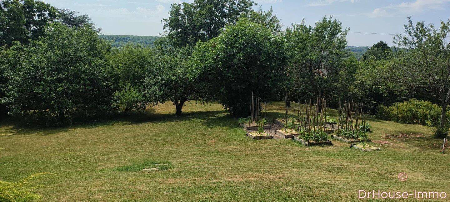 Maison à vendre, 378m², SOUPPES SUR LOING