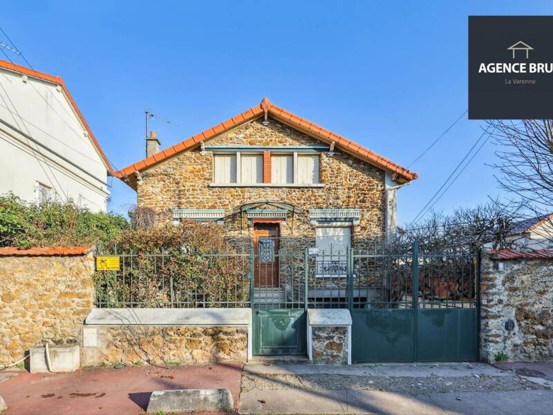 Maison à vendre, 135m², LA VARENNE SAINT HILAIRE