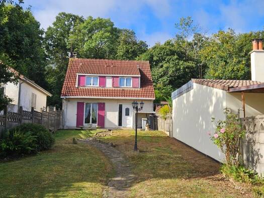 Maison à vendre 317 000 € 5 pièces 3 chambres 90 m² 450 m² de terrain D'Ombreval Domont 95330