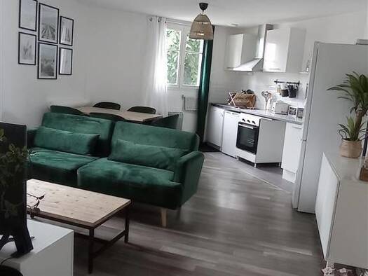 Appartement à louer 780 € 2 pièces 1 chambre 42 m² Étage 1/1 Ouest Centre Sud Dammartin en Goele 77230