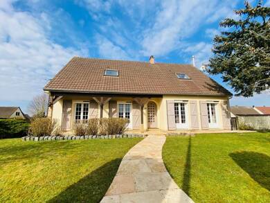 Maison à vendre 222 900 € 6 pièces 5 chambres 129 m² 746 m² de terrain Essigny-le-Grand 02690