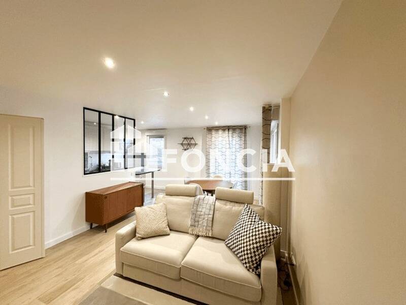 Maison à louer, 73m², CESSY