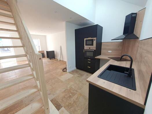 Maison à vendre 180 000 € 4 pièces 3 chambres 63 m² 70 m² de terrain Couronne Centrale Bourges 18000