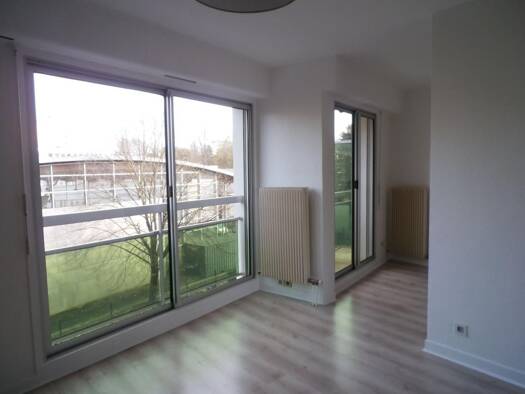 Appartement à louer 550 € 2 pièces 1 chambre 29 m² 3ème étage Dufau-Tourasse Pau 64000