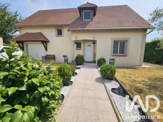 Maison à vendre 295 000 € 7 pièces 5 chambres 141 m² 657 m² de terrain Guichainville 27930