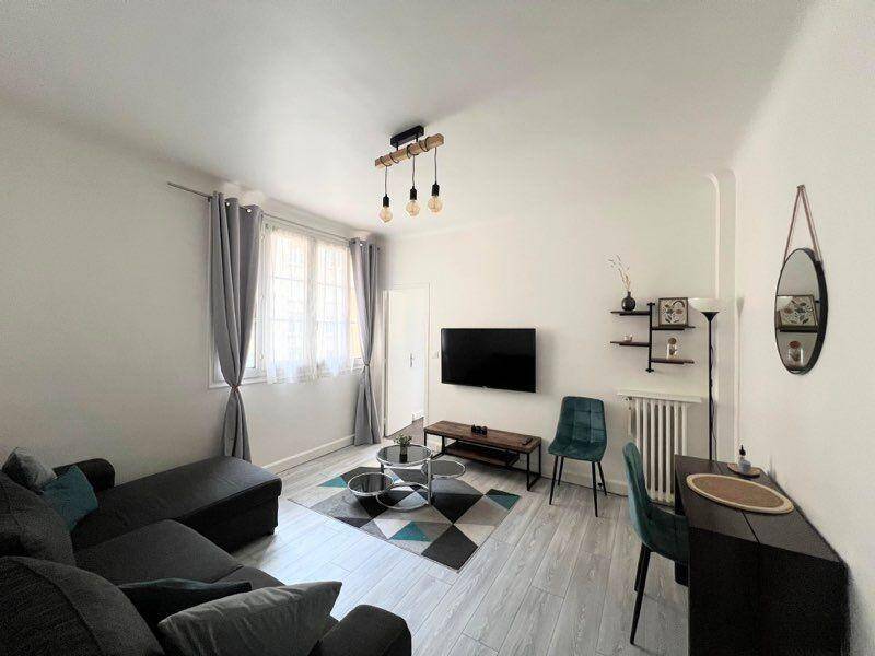Maison à louer, 40m², COURBEVOIE