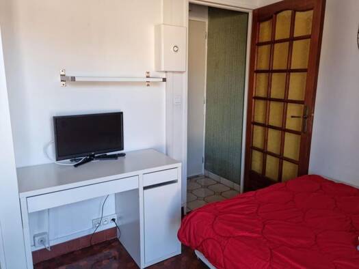 Studio à louer 730 € 1 pièce 19 m² Parc-Village Nord-Sud Louveries Maurepas 78310
