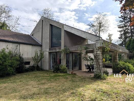 Maison à vendre 280 000 € 9 pièces 5 chambres 220,75 m² 4 425 m² de terrain Béthisy-Saint-Pierre 60320