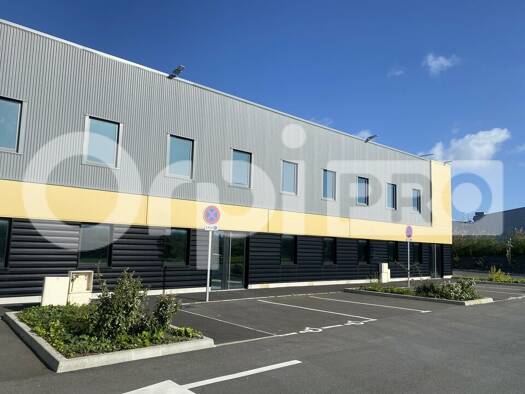 Local d'activités à vendre 531 100 € 392 m² d'espace de stockage Le Havre 76620