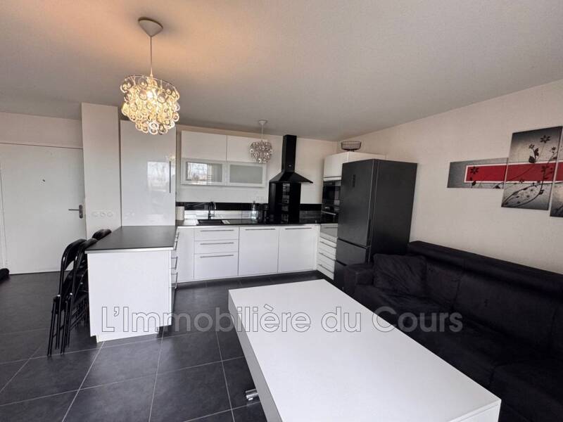 Maison à louer, 40m², CHATEAUNEUF LES MARTIGUES