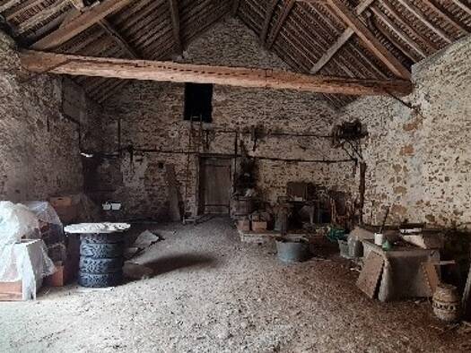 Local commercial à vendre 120 000 € La Grande-Paroisse 77130