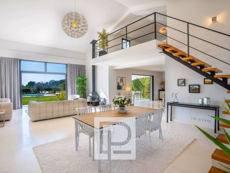 Maison à vendre, 350m², MOUGINS
