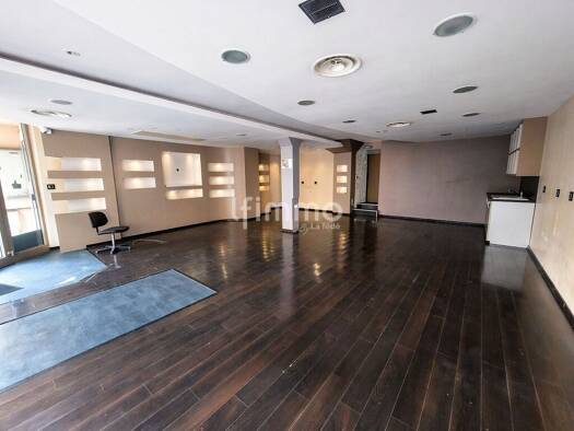 Local commercial à vendre 88 800 € 92,04 m² de surface de vente Centre Ville Delle 90100