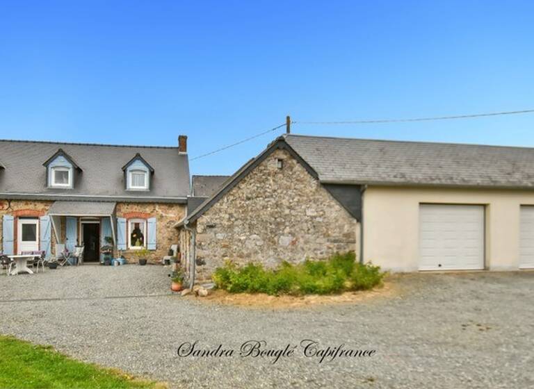 Maison à vendre 231 000 € 5 pièces 3<br/>chambres 100 m²<br/>superficie Assé-le-Bérenger 53600